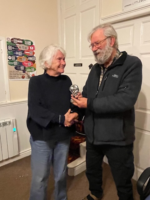 Hilary Kennett receiving the Garden Supremo award